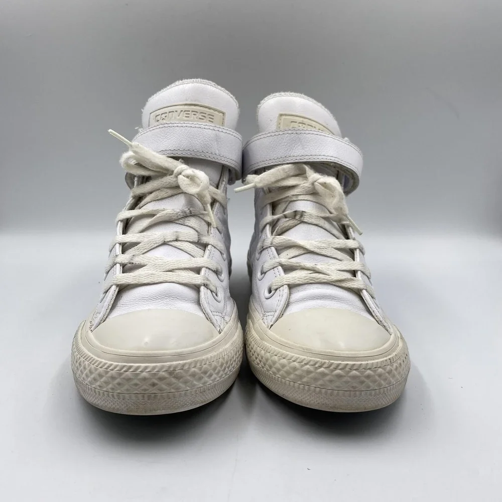 Converse Shoes Womens Size 8 White Chuck Taylor All Star Leather Strap‎ 549852C